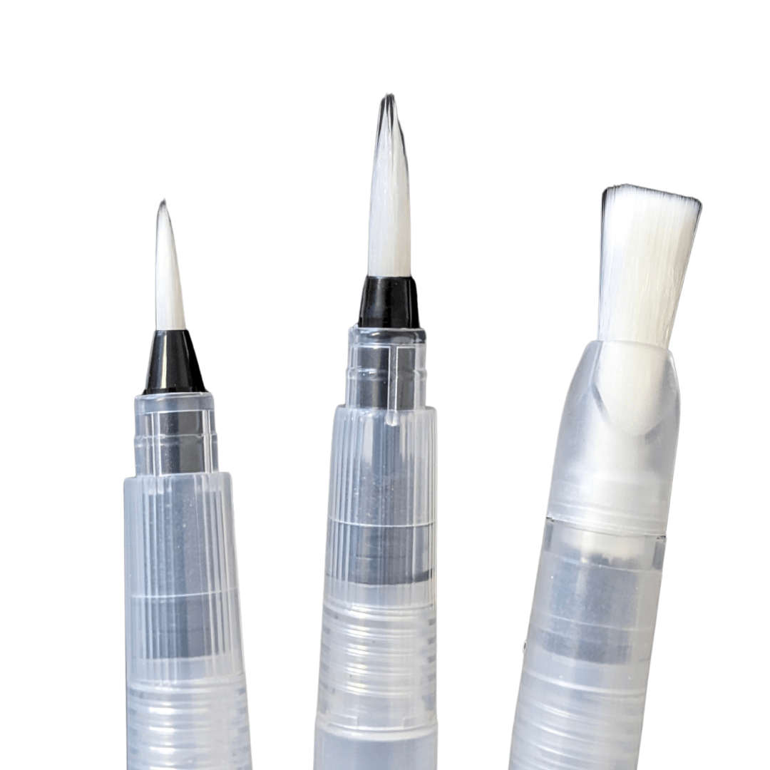 niji economy waterbrush set of 3 watercolor brushes - showing off the differences between the 3 different watercolor brushes included in the travel set